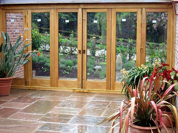 Idigbo courtyard bi folding doors